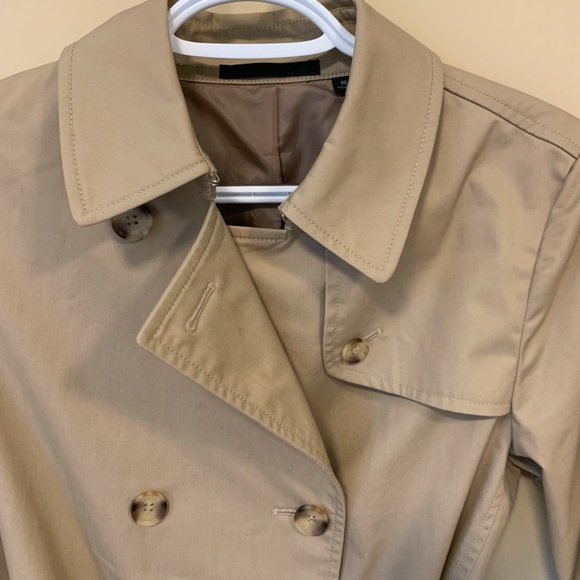 UNIQLO Belted Classic Tan Beige Trench Coat - Picture 4 of 8